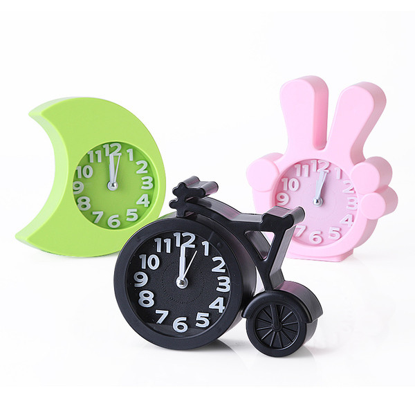 Ceasuri creative pentru casă - multe modele