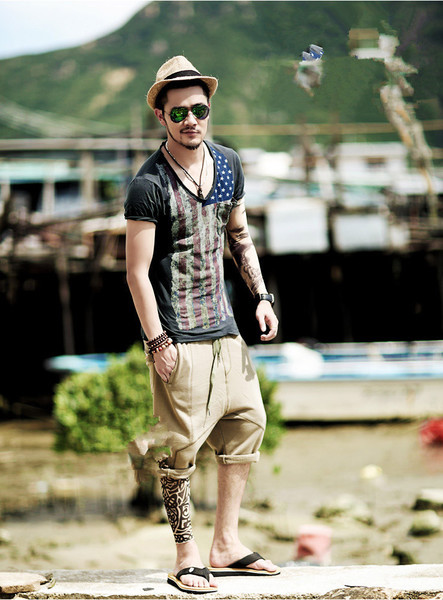 Férfi alkalmi póló két színben, rövid ujjal és mintával