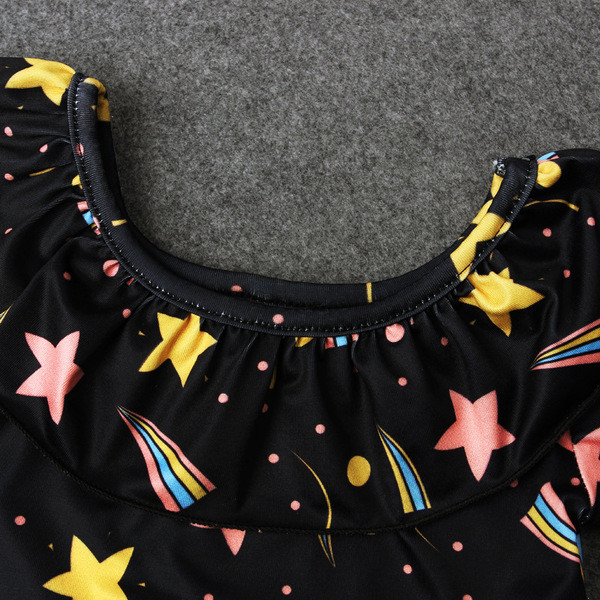 Gyermek teljes fürdőruha lányoknak, rövid ujjú és mintával