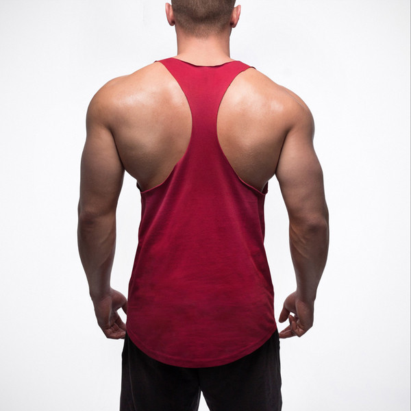 Ανδρικό μπλουζάκι σε ευρύ σχέδιο σε δύο χρώματα με γεωμετρικό σχέδιο