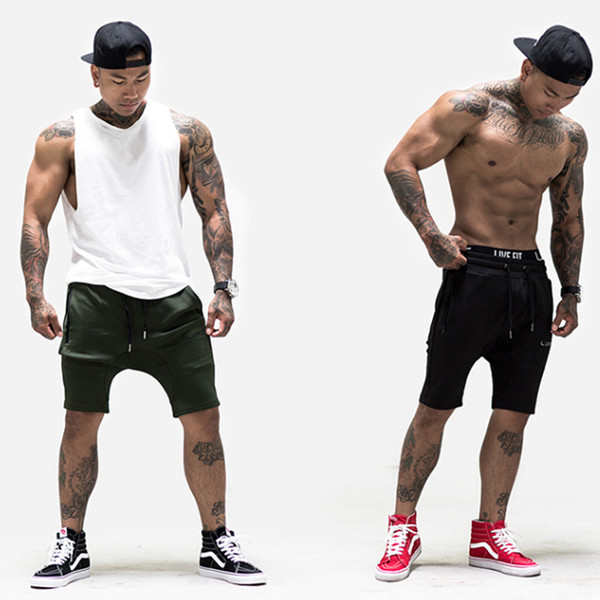 Pantaloni scurți sport pentru bărbați în două culori