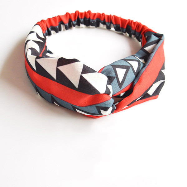 Stílusos női hajgumi színes motívumokkal