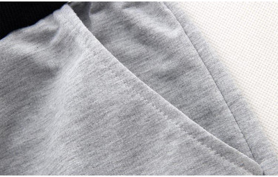 Pantaloni scurți pentru bărbați cu imprimeu