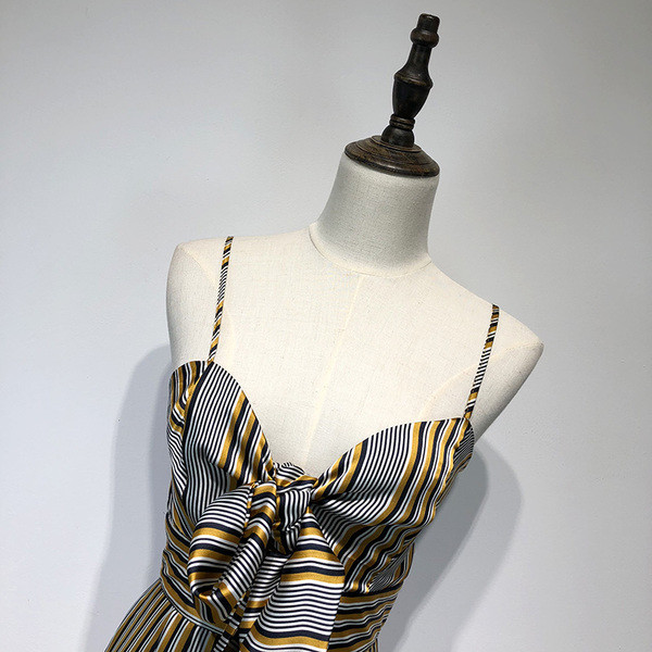 Salopeta de vara de dama eleganta cu bretele subtiri si panglica, in dungi