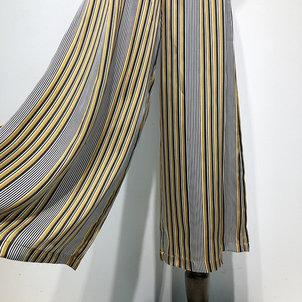 Salopeta de vara de dama eleganta cu bretele subtiri si panglica, in dungi