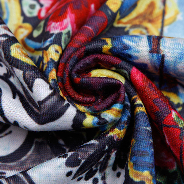 Nyári férfi póló széles modell mintával