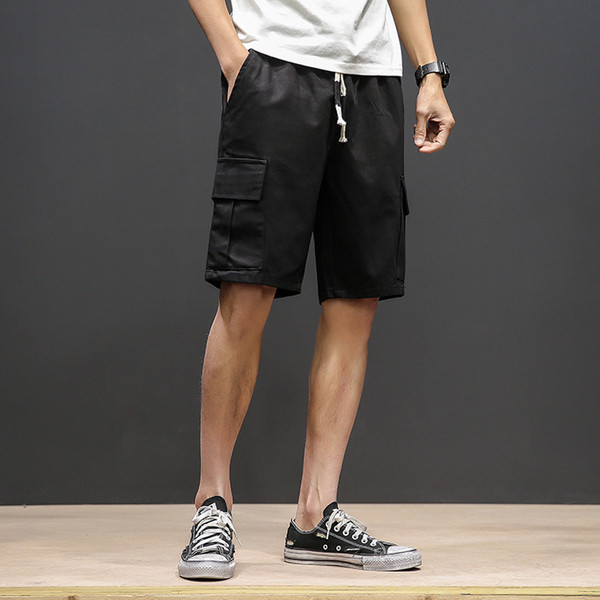Pantaloni scurți pentru bărbați în mai multe culori cu cusături laterale mari