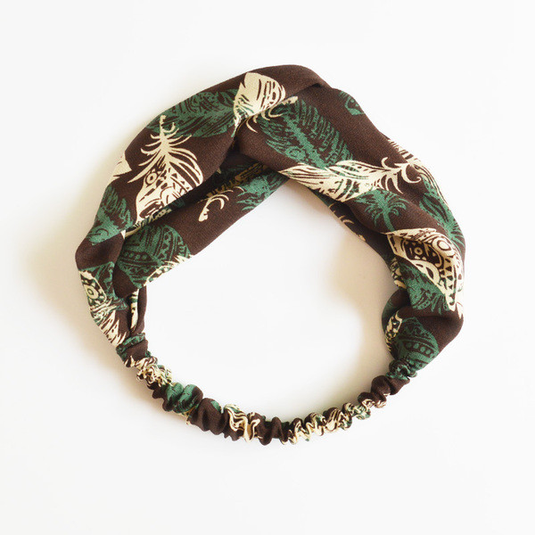 Nyári női hajkiegészítő mintával