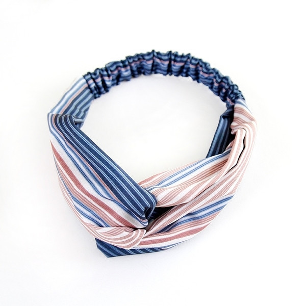 Stílusos női hajgumi két csíkos színben