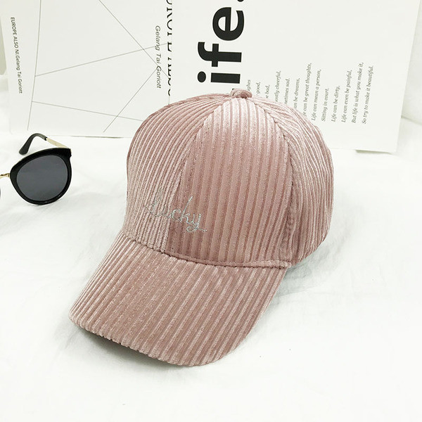 Női kordbársony sapka négy színben felirattal