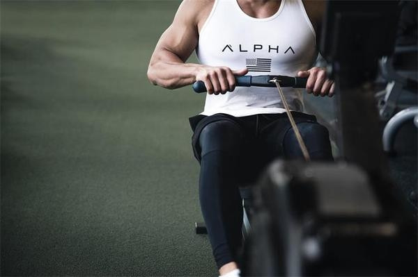 Férfi sport-alkalmi felső, különböző színekben, nyomattal