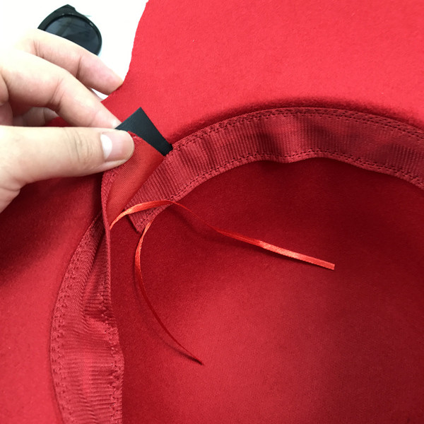 Pălărie elegantă pentru femei în trei culori