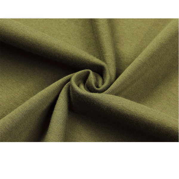 Ανδρικό αμάνικο  σε διάφορα χρώματα με διακοσμητικά σχήματος V