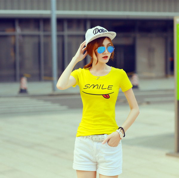 Γυναικεία μπλούζα με εφαρμογή - διαφορετικά μοντέλα