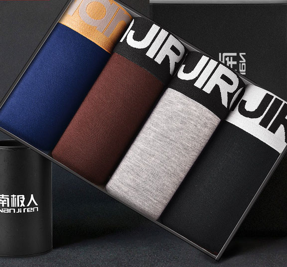 Pamut férfi fehérnemű szett 4 darabból, különböző modellekben és színekben