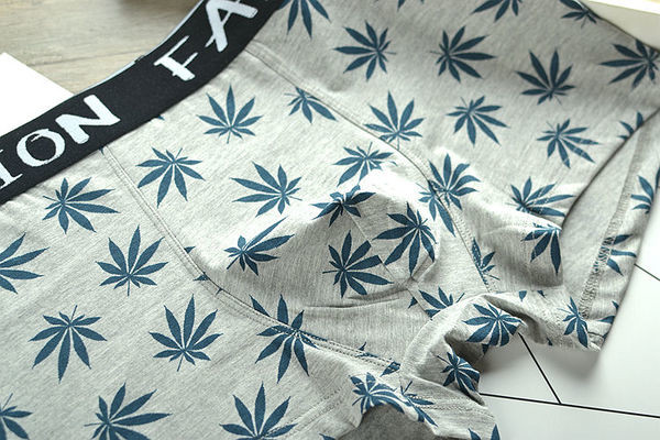 3 részes férfi fehérnemű szett virágos motívumokkal