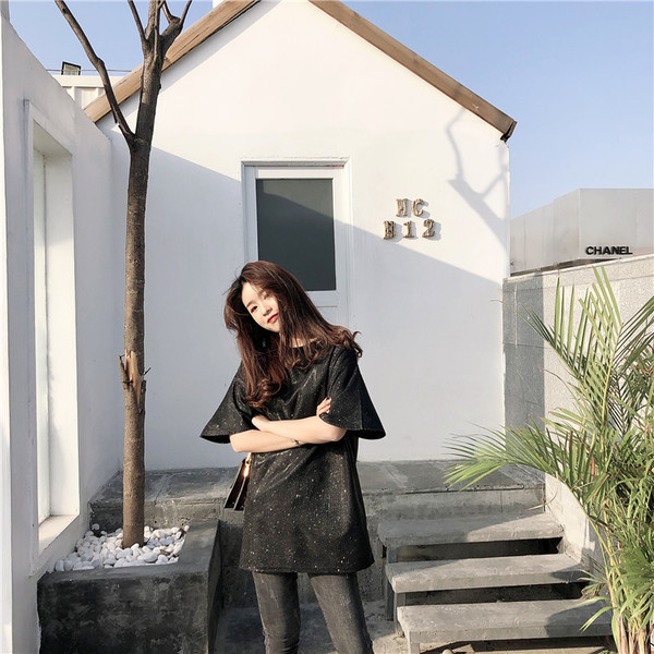 Stílusos női tunika rövid ujjal, négy színben, fényes részecskékkel