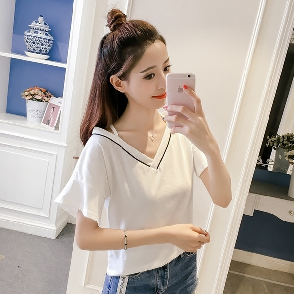 Alkalmi női blúz rövid ujjal, fehér és fekete V-nyakkal