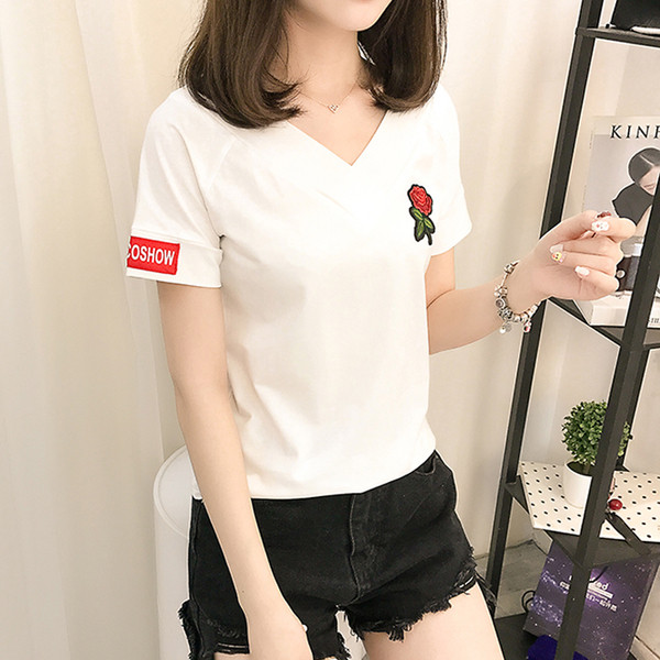 Alkalmi női blúz rövid ujjal, több színben hímzéssel