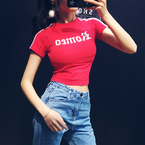 Lezser női rövid póló több színben felirattal