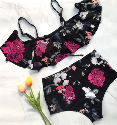 Μαγιό σε μαύρο χρώμα με floral μοτίβο
