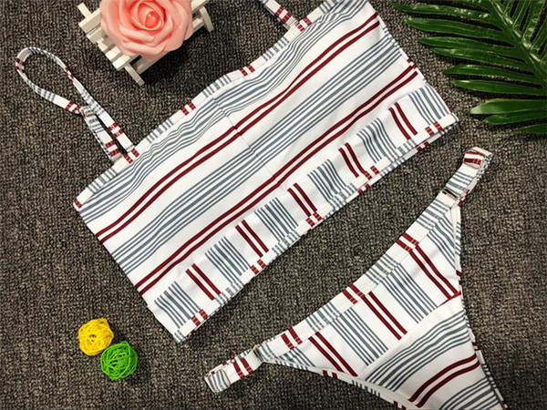2018-as Modern női fürdőruha kétrészes mintával