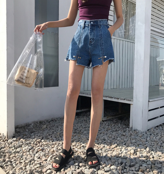 Női magas derekú rövidnadrág két színben