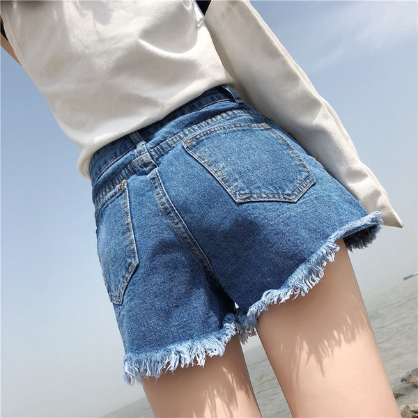 Női rövidnadrág magas derékkal