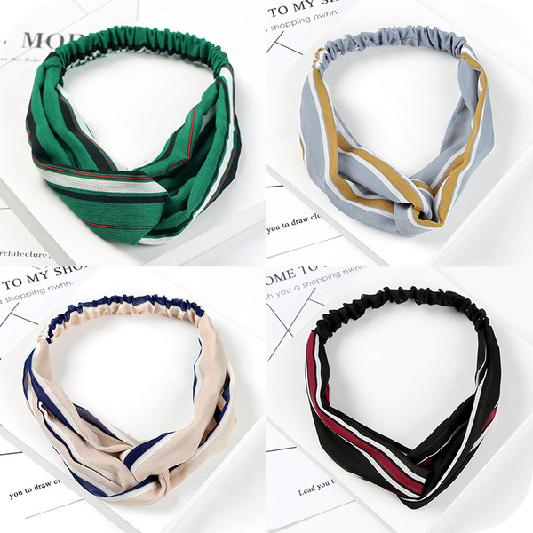 Női hajgumi különböző színekben és mintákkal