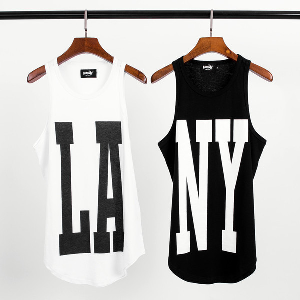 Ανδρικό αθλητικό casual t-shirt σε μαύρο και άσπρο με επιγραφή