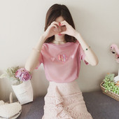 Fényes női póló szívvel