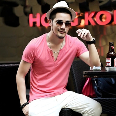 Férfi alkalmi póló több színben V-nyakú gombokkal