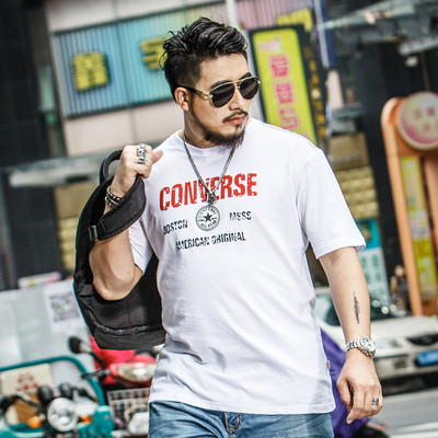 Férfi póló széles modell több színben felirattal