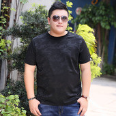 Nyári férfi póló rövid ujjal és O-alakú gallérral fekete színben