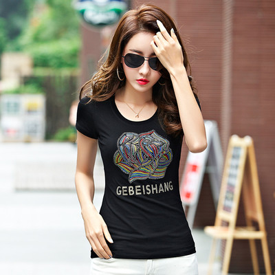 Női alkalmi póló rózsa rátéttel