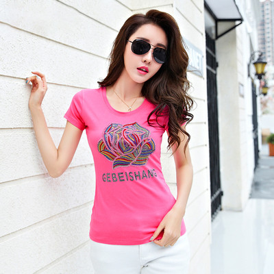 Női alkalmi póló rózsa rátéttel