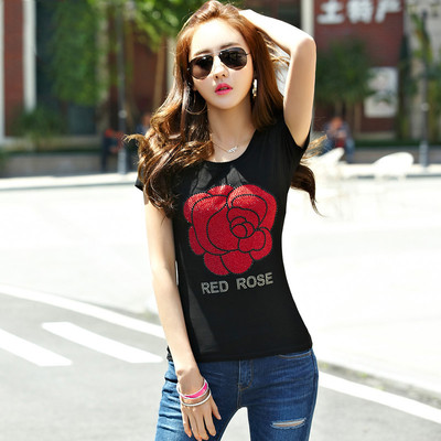 Női alkalmi póló rózsa rátéttel