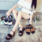 Stílusos női szandál gyöngy díszítéssel - két modell