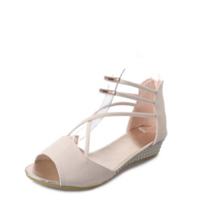 Alkalmi női szandál alacsony platformmal több színben