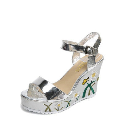 Sandale de dama elegante cu platforma cu motiv floral in doua culori