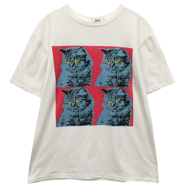 Női fehér alkalmi póló cicákkal