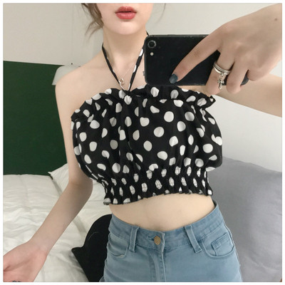 Női akasztófelső pontosan két színben, leesett vállú