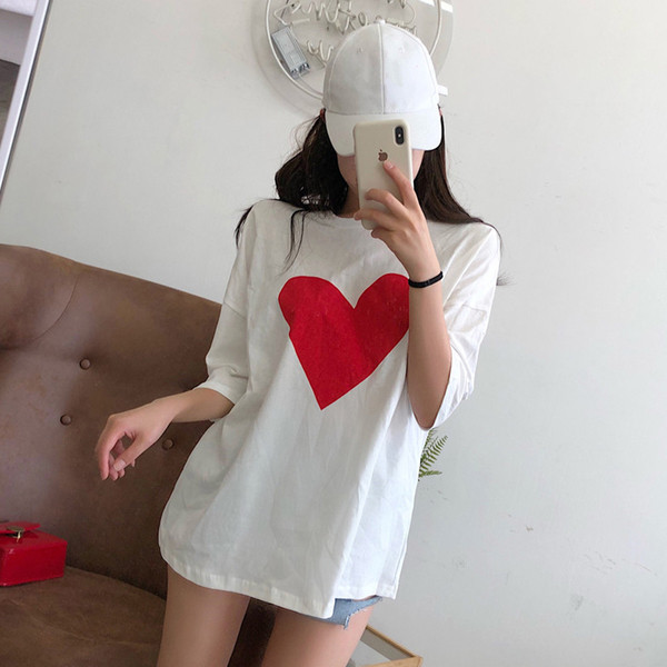 Női széles póló két színben, szívmintás