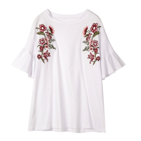 Γυναικεία μοντέρνα μπλούζα με φαρδιά μανίκια και κεντημένα λουλούδια