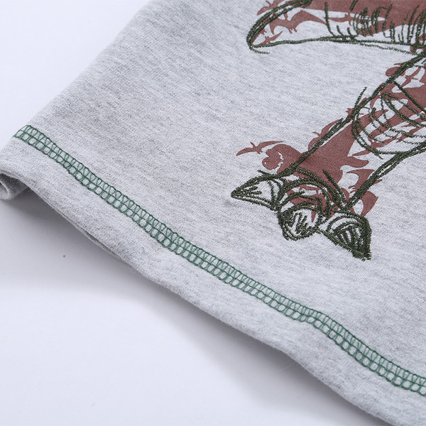 Gyerek póló fiúknak világos színben, mintával