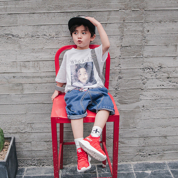 Gyermek széles póló, két színben, mintával fiúknak