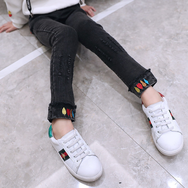 Farmer lány modell Slim fekete és kék színben