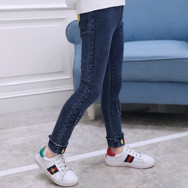 Farmer lány modell Slim fekete és kék színben