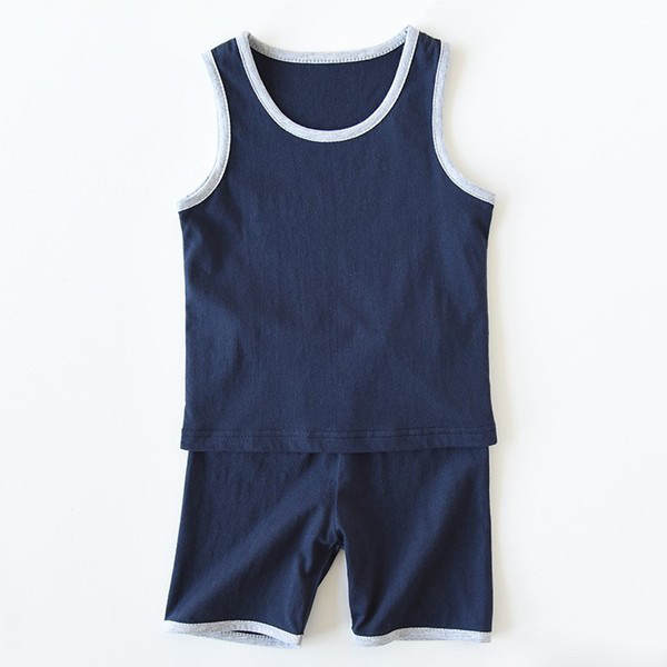 Gyerekkészlet fiúknak többféle színben - felső és rövidnadrág