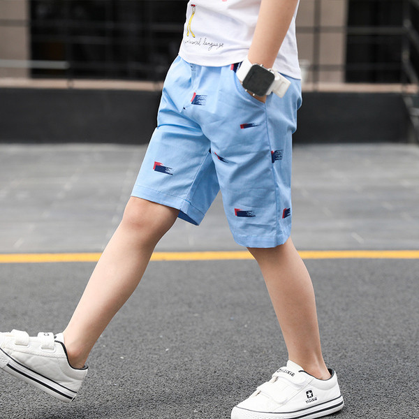 Παιδικά σορτς για αγόρια με μίνι εφαρμογές σε μπλε χρώμα